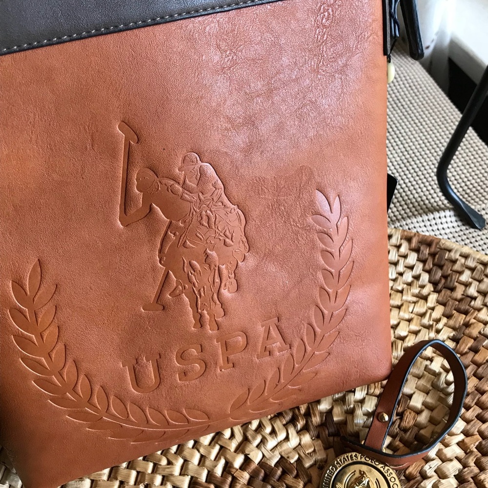 US Polo Leather Crossbody Purse